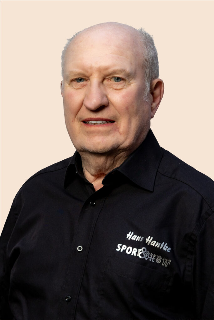 mp 2026 03 17 19 23 01 hintergrund beige