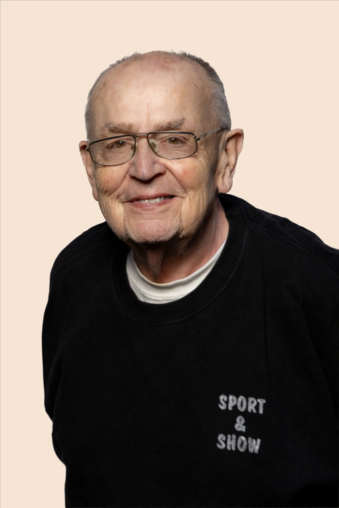 mp 2026 03 17 19 32 55 hintergrund beige