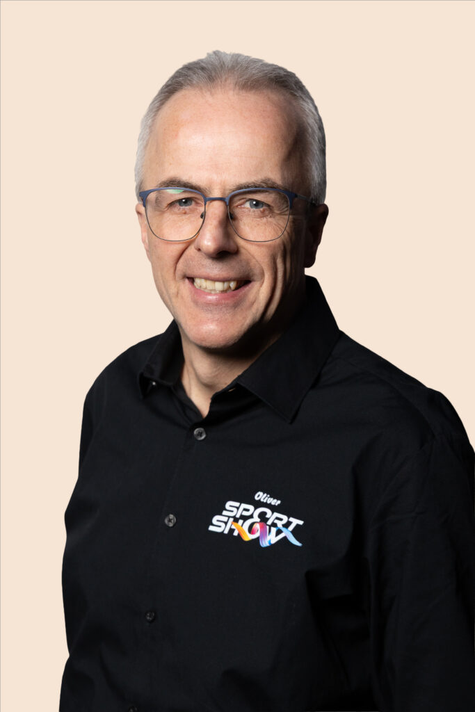 mp 2026 03 17 19 38 34 hintergrund beige