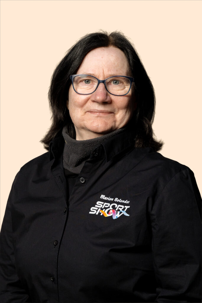 mp 2026 03 17 19 41 50 hintergrund beige